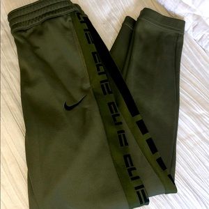 Nike Elite joggers khaki green and black